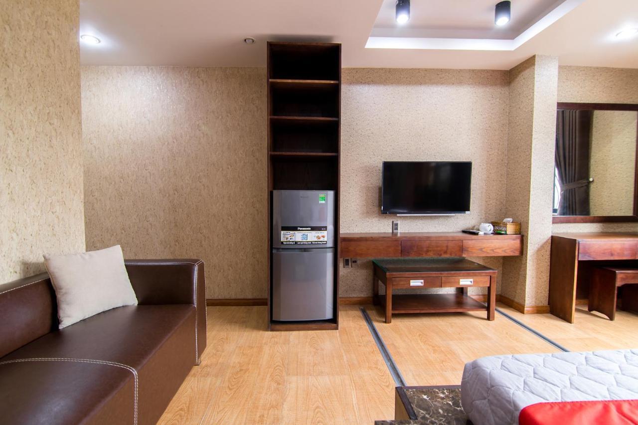 Reddoorz Plus @ Nguyen Trai Street ホーチミン市 エクステリア 写真