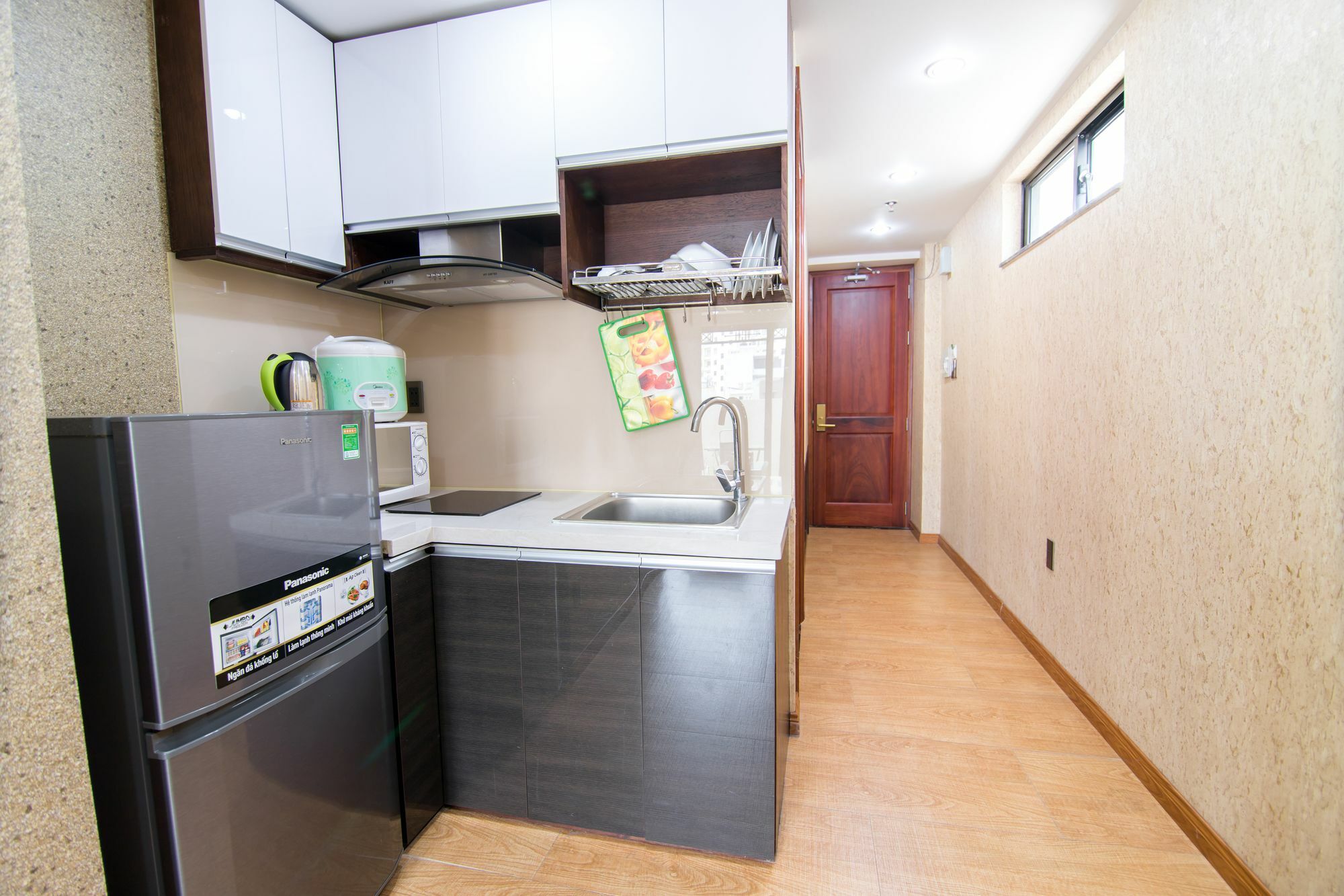 Reddoorz Plus @ Nguyen Trai Street ホーチミン市 エクステリア 写真
